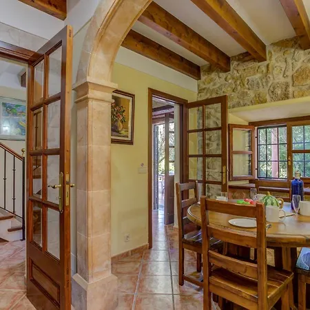 Can Plomer Holiday home