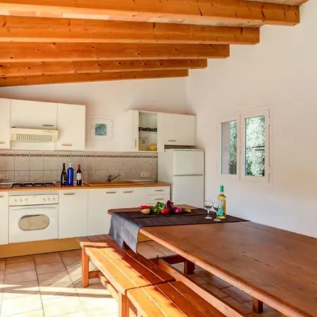 Holiday home Can Plomer